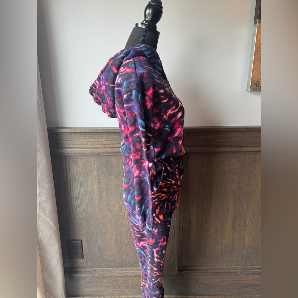 Juicy Couture Vibrant Tie-Dye Jumpsuit small - Picture 4 of 8